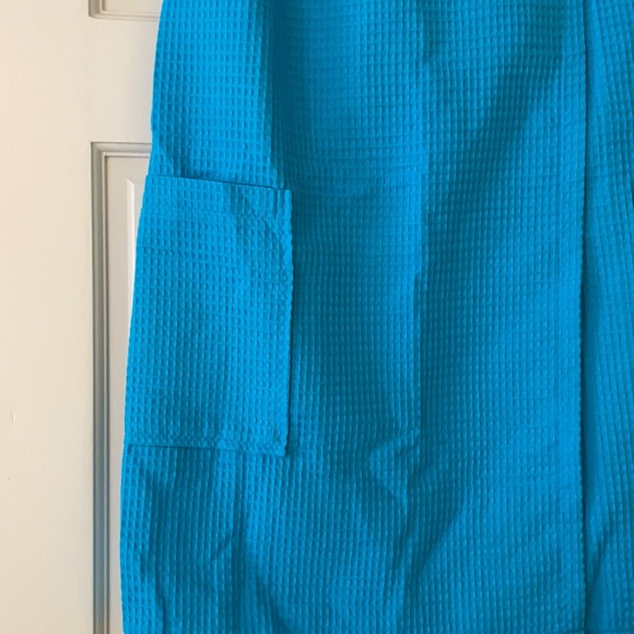 New Shower Wrap - Picture 2 of 7